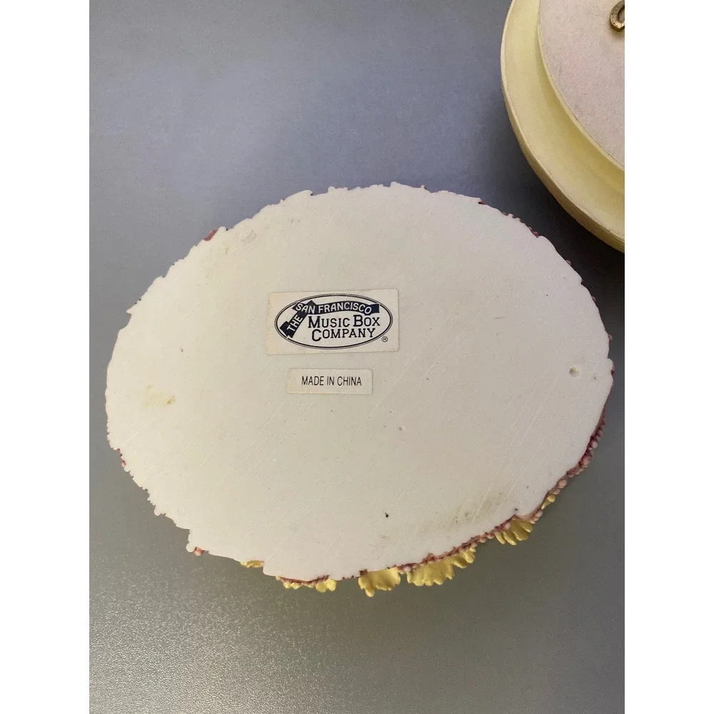 The San Francisco Music Box Company oval music
